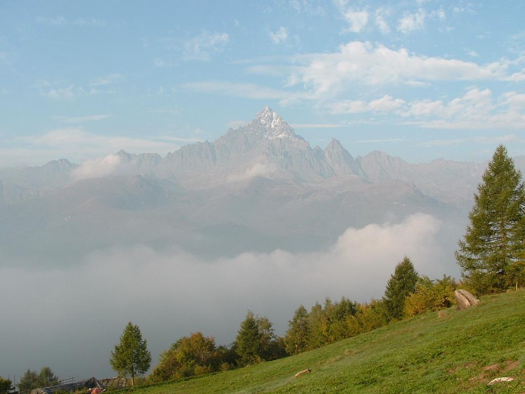 Agriturismo A Nostro Mizoun Ostana エクステリア 写真