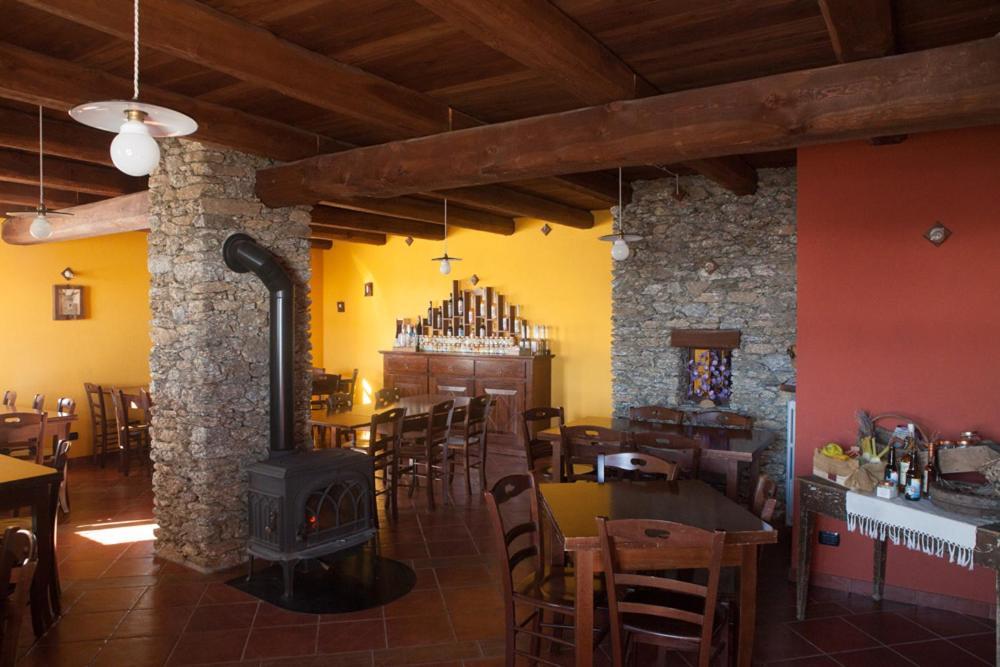 Agriturismo A Nostro Mizoun Ostana エクステリア 写真