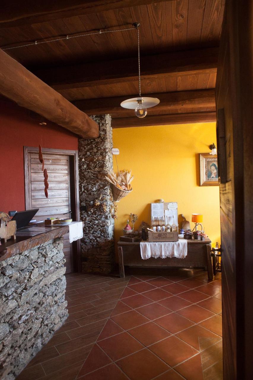 Agriturismo A Nostro Mizoun Ostana エクステリア 写真